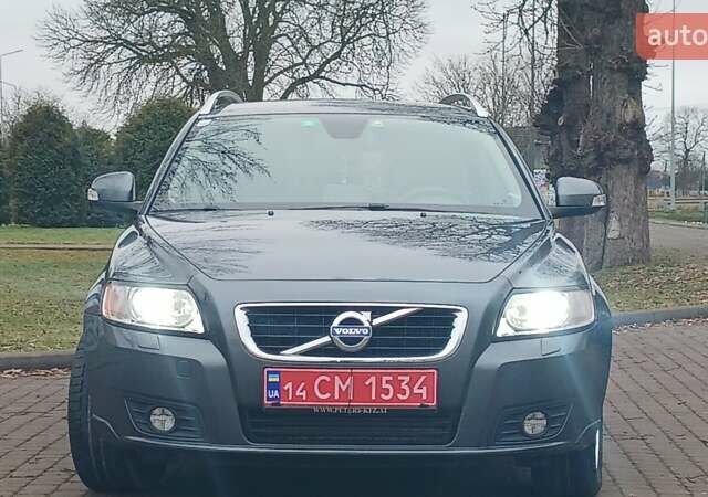 Сірий Вольво V50, об'ємом двигуна 0 л та пробігом 225 тис. км за 8750 $, фото 92 на Automoto.ua