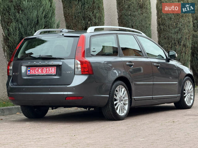Сірий Вольво V50, об'ємом двигуна 1.6 л та пробігом 207 тис. км за 8500 $, фото 11 на Automoto.ua
