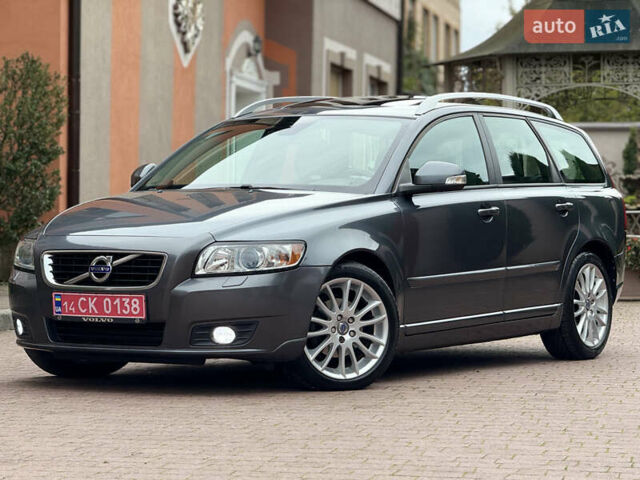 Сірий Вольво V50, об'ємом двигуна 1.6 л та пробігом 207 тис. км за 8500 $, фото 4 на Automoto.ua