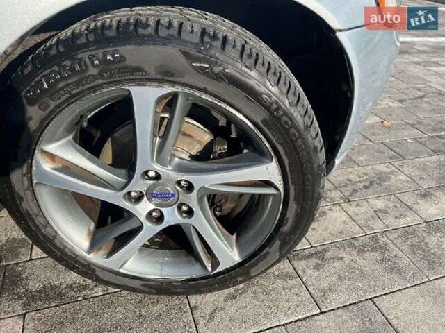 Серый Вольво В50, объемом двигателя 1.6 л и пробегом 245 тыс. км за 8850 $, фото 11 на Automoto.ua