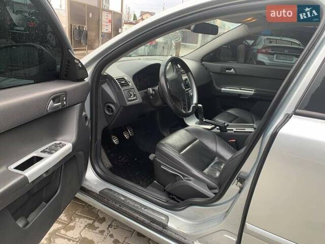 Серый Вольво В50, объемом двигателя 1.6 л и пробегом 244 тыс. км за 8600 $, фото 9 на Automoto.ua