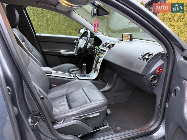 Серый Вольво В50, объемом двигателя 1.6 л и пробегом 222 тыс. км за 8500 $, фото 28 на Automoto.ua