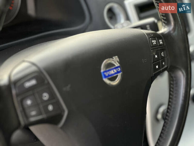 Сірий Вольво V50, об'ємом двигуна 1.6 л та пробігом 240 тис. км за 8000 $, фото 31 на Automoto.ua