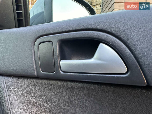 Серый Вольво В50, объемом двигателя 1.6 л и пробегом 215 тыс. км за 7499 $, фото 142 на Automoto.ua