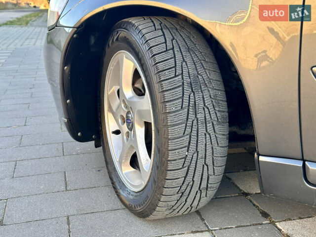 Серый Вольво В50, объемом двигателя 1.6 л и пробегом 215 тыс. км за 7499 $, фото 46 на Automoto.ua