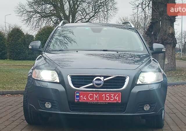 Сірий Вольво V50, об'ємом двигуна 0 л та пробігом 225 тис. км за 8750 $, фото 91 на Automoto.ua