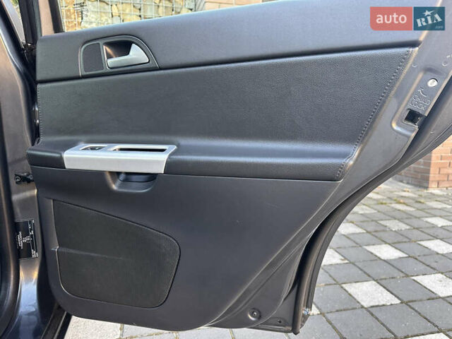 Серый Вольво В50, объемом двигателя 1.6 л и пробегом 215 тыс. км за 7499 $, фото 133 на Automoto.ua