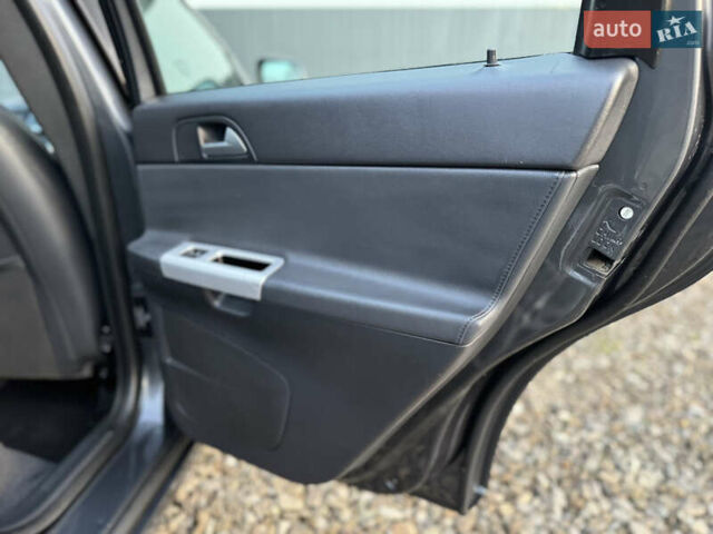 Серый Вольво В50, объемом двигателя 1.6 л и пробегом 228 тыс. км за 8950 $, фото 51 на Automoto.ua