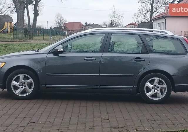 Сірий Вольво V50, об'ємом двигуна 0 л та пробігом 225 тис. км за 8750 $, фото 12 на Automoto.ua