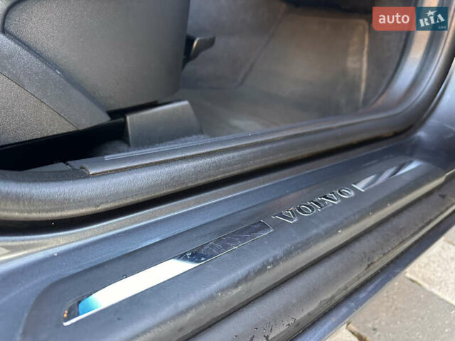 Серый Вольво В50, объемом двигателя 1.6 л и пробегом 215 тыс. км за 7499 $, фото 147 на Automoto.ua