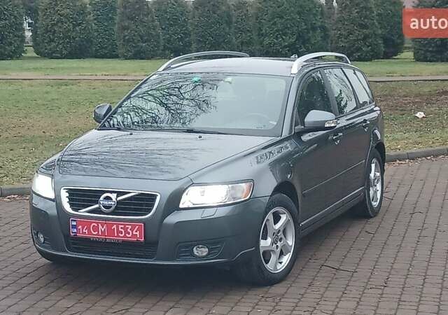 Сірий Вольво V50, об'ємом двигуна 0 л та пробігом 225 тис. км за 8750 $, фото 34 на Automoto.ua