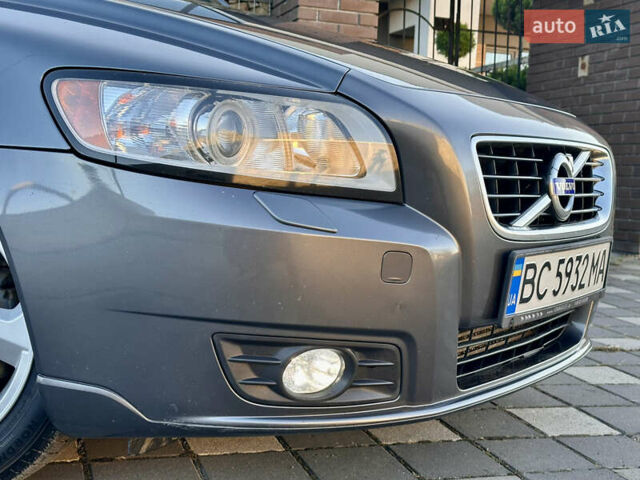 Серый Вольво В50, объемом двигателя 1.6 л и пробегом 215 тыс. км за 7499 $, фото 61 на Automoto.ua