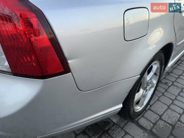 Серый Вольво В50, объемом двигателя 1.6 л и пробегом 217 тыс. км за 6800 $, фото 9 на Automoto.ua