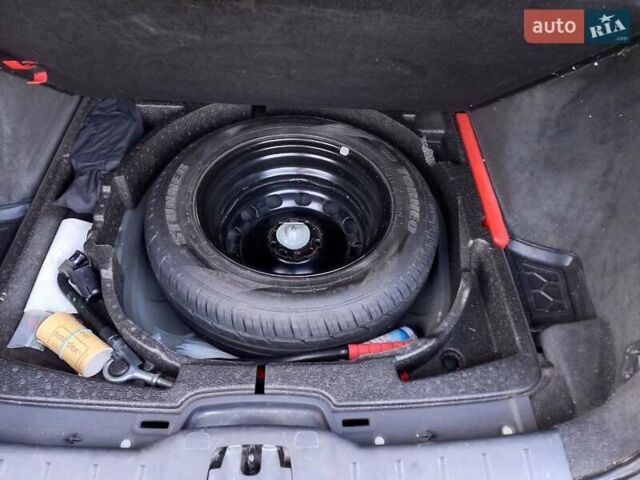 Сірий Вольво V50, об'ємом двигуна 1.6 л та пробігом 263 тис. км за 6900 $, фото 8 на Automoto.ua