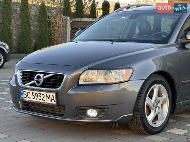 Серый Вольво В50, объемом двигателя 1.6 л и пробегом 215 тыс. км за 7499 $, фото 72 на Automoto.ua