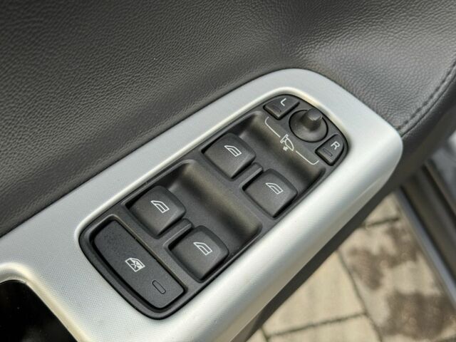 Сірий Вольво V50, об'ємом двигуна 1.6 л та пробігом 218 тис. км за 8799 $, фото 8 на Automoto.ua