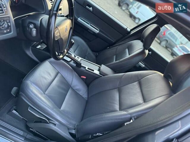 Серый Вольво В50, объемом двигателя 1.6 л и пробегом 228 тыс. км за 8950 $, фото 29 на Automoto.ua