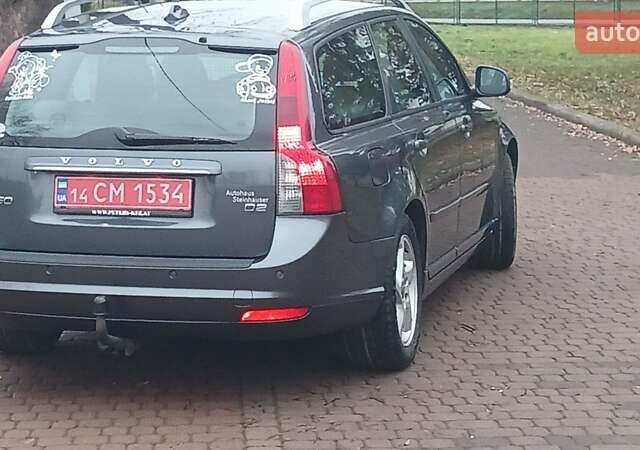 Сірий Вольво V50, об'ємом двигуна 0 л та пробігом 225 тис. км за 8750 $, фото 17 на Automoto.ua
