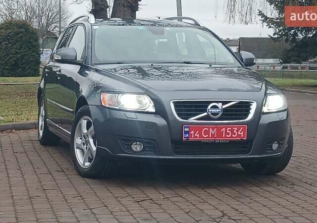 Сірий Вольво V50, об'ємом двигуна 0 л та пробігом 225 тис. км за 8750 $, фото 56 на Automoto.ua