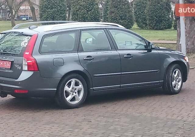 Сірий Вольво V50, об'ємом двигуна 0 л та пробігом 225 тис. км за 8750 $, фото 20 на Automoto.ua