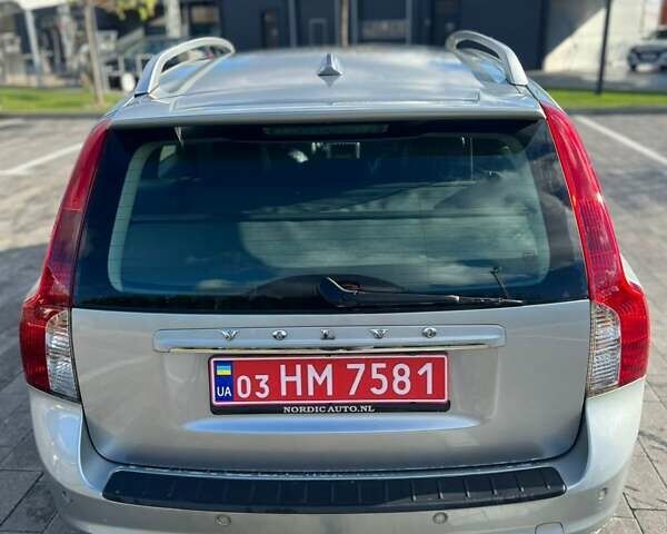 Сірий Вольво V50, об'ємом двигуна 1.6 л та пробігом 245 тис. км за 8350 $, фото 7 на Automoto.ua