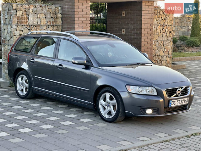 Серый Вольво В50, объемом двигателя 1.6 л и пробегом 215 тыс. км за 7499 $, фото 12 на Automoto.ua