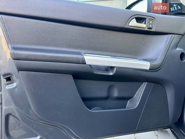 Серый Вольво В50, объемом двигателя 1.6 л и пробегом 215 тыс. км за 7499 $, фото 107 на Automoto.ua