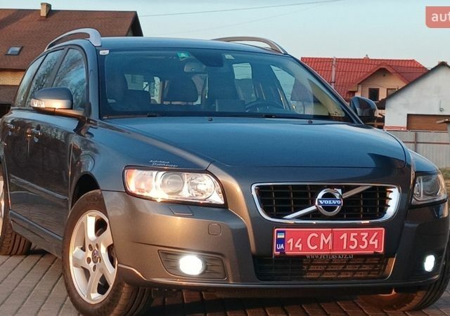 Сірий Вольво V50, об'ємом двигуна 1.6 л та пробігом 225 тис. км за 8800 $, фото 8 на Automoto.ua