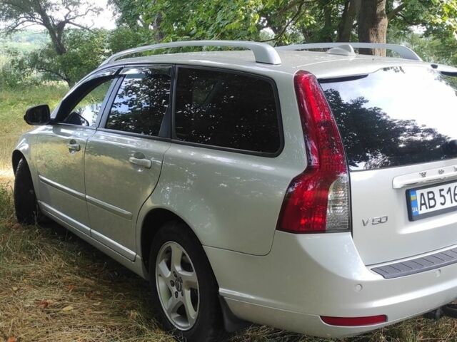 Сірий Вольво V50, об'ємом двигуна 1.56 л та пробігом 220 тис. км за 7800 $, фото 3 на Automoto.ua