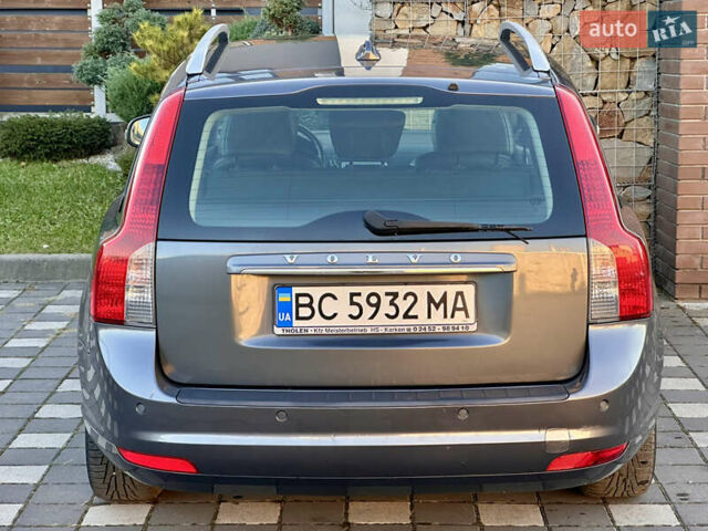 Серый Вольво В50, объемом двигателя 1.6 л и пробегом 215 тыс. км за 7499 $, фото 9 на Automoto.ua
