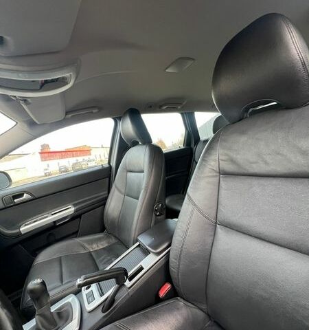 Серый Вольво В50, объемом двигателя 1.6 л и пробегом 240 тыс. км за 8799 $, фото 16 на Automoto.ua