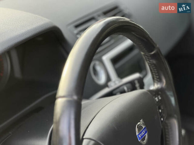 Сірий Вольво V50, об'ємом двигуна 1.6 л та пробігом 240 тис. км за 8000 $, фото 32 на Automoto.ua