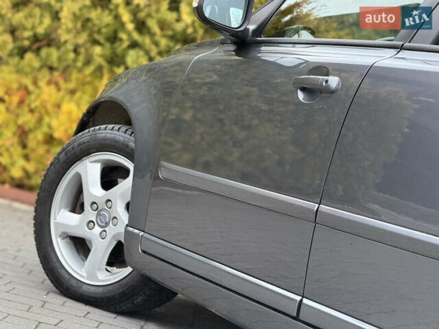 Серый Вольво В50, объемом двигателя 1.6 л и пробегом 222 тыс. км за 8500 $, фото 19 на Automoto.ua