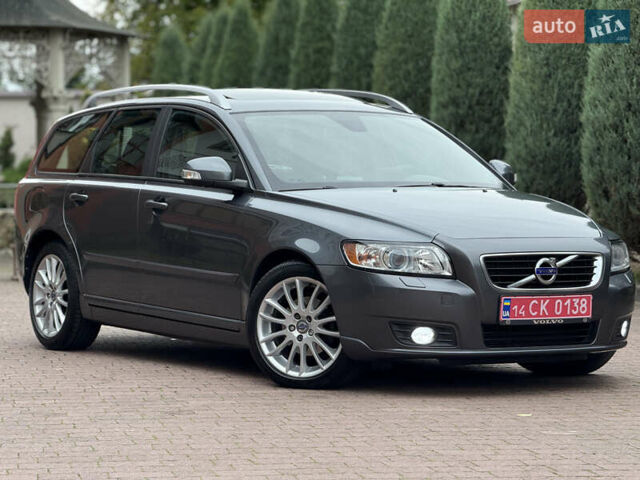Сірий Вольво V50, об'ємом двигуна 1.6 л та пробігом 207 тис. км за 8500 $, фото 8 на Automoto.ua