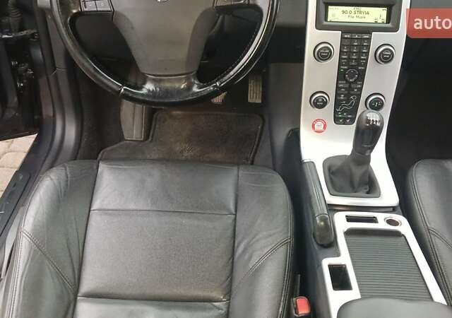 Сірий Вольво V50, об'ємом двигуна 0 л та пробігом 225 тис. км за 8750 $, фото 44 на Automoto.ua