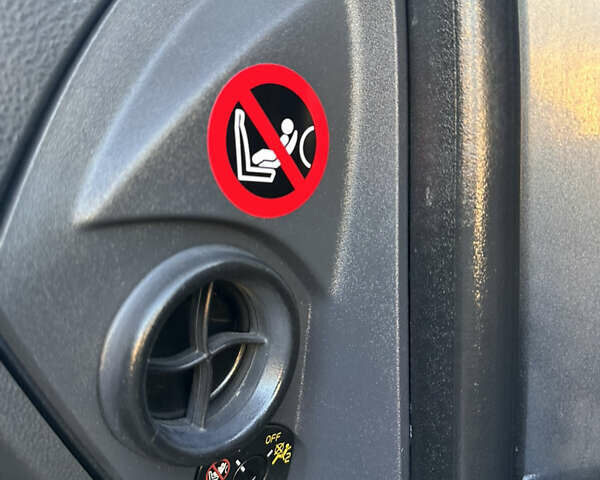 Серый Вольво В50, объемом двигателя 1.6 л и пробегом 215 тыс. км за 7499 $, фото 143 на Automoto.ua