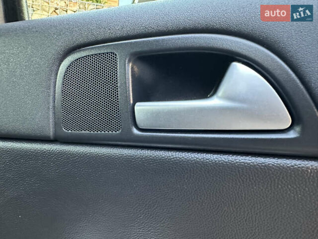 Серый Вольво В50, объемом двигателя 1.6 л и пробегом 215 тыс. км за 7499 $, фото 137 на Automoto.ua