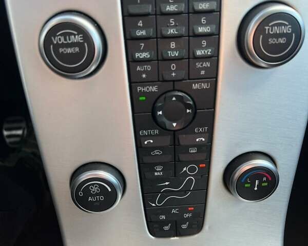 Сірий Вольво V50, об'ємом двигуна 1.6 л та пробігом 245 тис. км за 8350 $, фото 23 на Automoto.ua