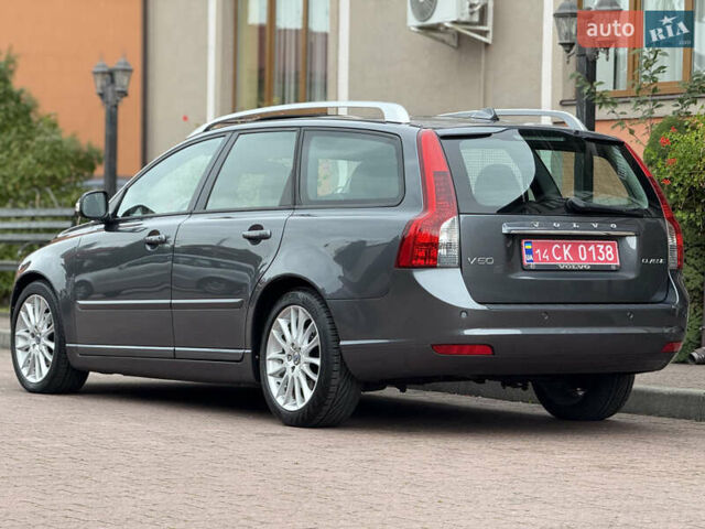Сірий Вольво V50, об'ємом двигуна 1.6 л та пробігом 207 тис. км за 8500 $, фото 15 на Automoto.ua