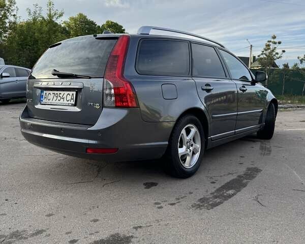 Серый Вольво В50, объемом двигателя 1.6 л и пробегом 255 тыс. км за 6900 $, фото 28 на Automoto.ua