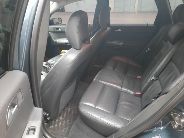 Синій Вольво V50, об'ємом двигуна 2 л та пробігом 380 тис. км за 6600 $, фото 12 на Automoto.ua