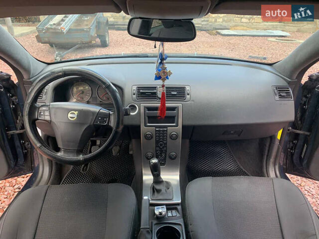 Синій Вольво V50, об'ємом двигуна 2 л та пробігом 250 тис. км за 5100 $, фото 9 на Automoto.ua