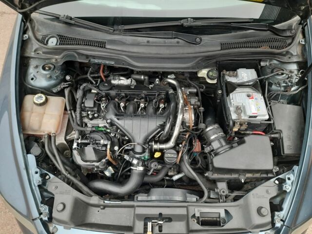 Синій Вольво V50, об'ємом двигуна 2 л та пробігом 380 тис. км за 6600 $, фото 16 на Automoto.ua