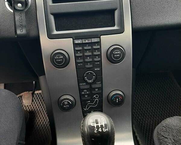 Синий Вольво В50, объемом двигателя 2 л и пробегом 308 тыс. км за 5800 $, фото 12 на Automoto.ua