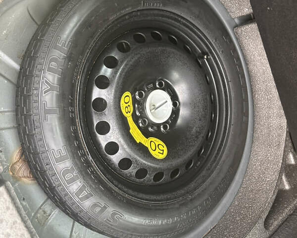 Синий Вольво В50, объемом двигателя 1.6 л и пробегом 300 тыс. км за 4550 $, фото 28 на Automoto.ua