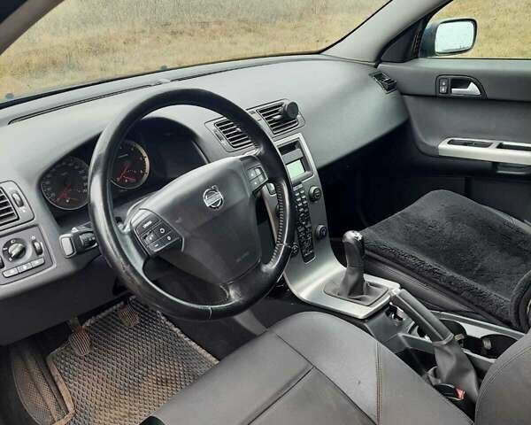 Синий Вольво В50, объемом двигателя 2 л и пробегом 308 тыс. км за 5800 $, фото 11 на Automoto.ua