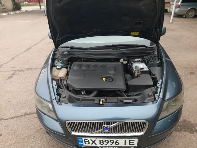 Синій Вольво V50, об'ємом двигуна 2 л та пробігом 380 тис. км за 6600 $, фото 17 на Automoto.ua