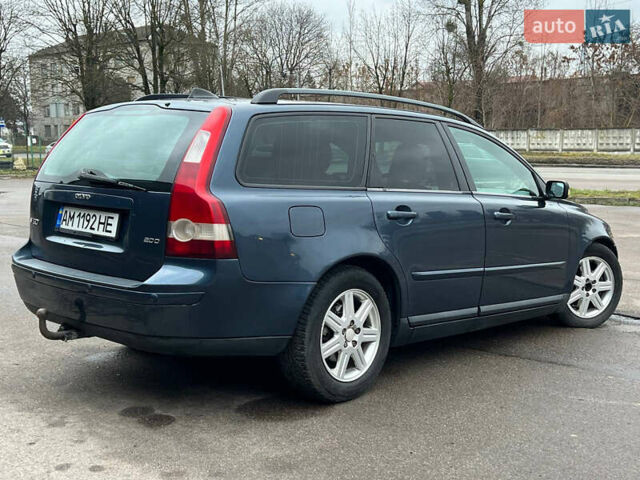 Синий Вольво В50, объемом двигателя 2 л и пробегом 250 тыс. км за 5900 $, фото 6 на Automoto.ua