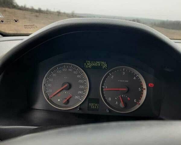 Синий Вольво В50, объемом двигателя 2 л и пробегом 308 тыс. км за 5800 $, фото 13 на Automoto.ua