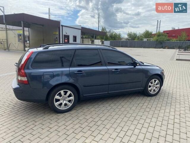 Синий Вольво В50, объемом двигателя 2 л и пробегом 376 тыс. км за 4800 $, фото 10 на Automoto.ua